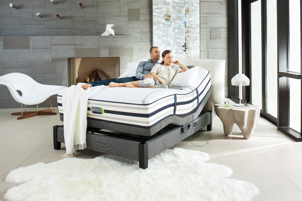 un lit ajustable peut aider un couple à mieux dormir