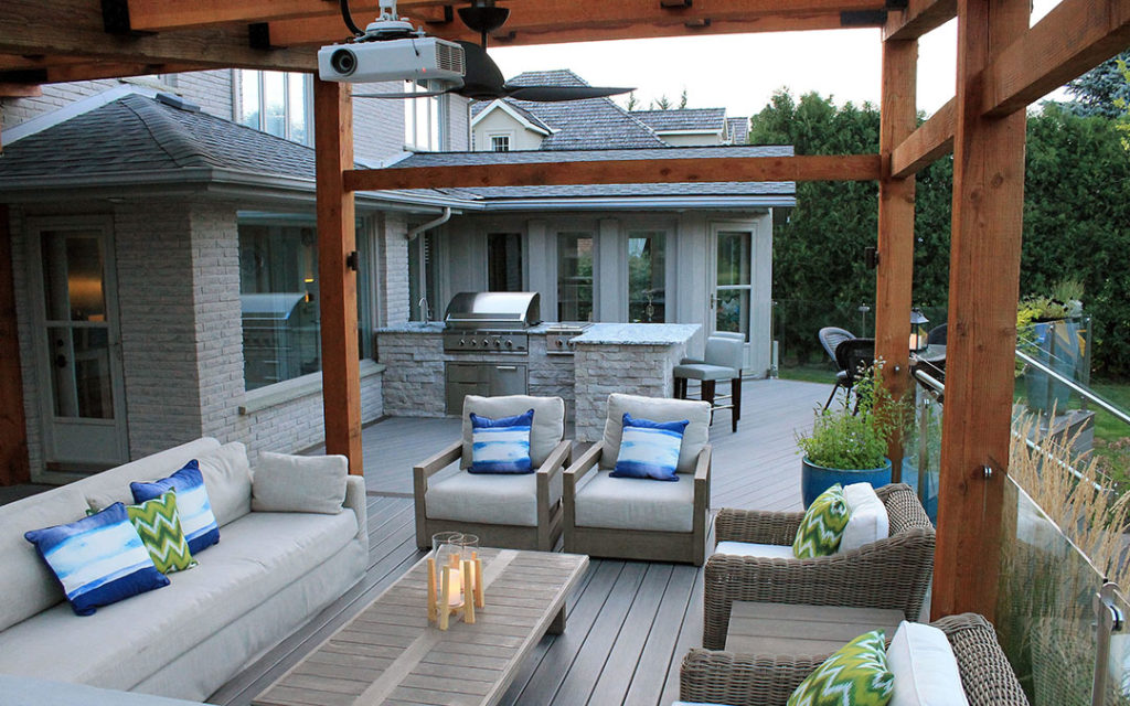 5 Things to Consider When Creating Your Dream Outdoor Entertaining Space