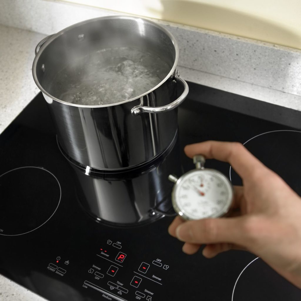 Efficacité de la cuisson à induction avec Whirlpool
