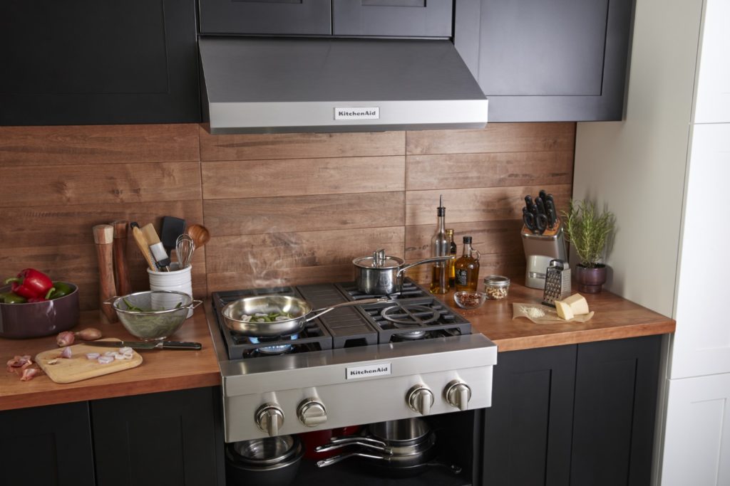 6 conseils pratiques pour garder votre cuisinière KitchenAid propre